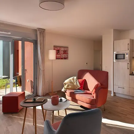 Aparthotel Domitys La Roze De Seine 4*