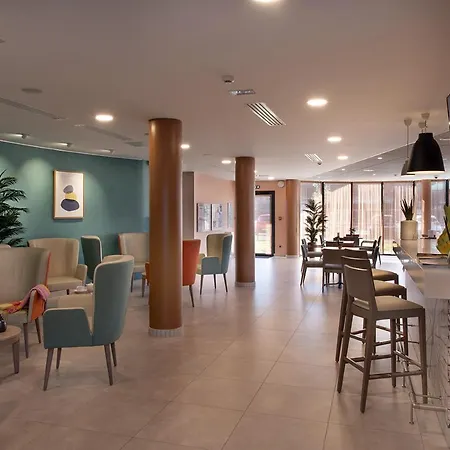 Apart-hotel Domitys La Roze De Seine 4*