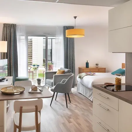Aparthotel Domitys La Roze De Seine 4*